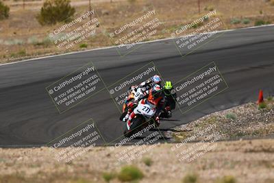 media/Apr-19-2025-AHRMA (Sat) [[3d98ca3309]]/Practice/Group 4/Turn 6/